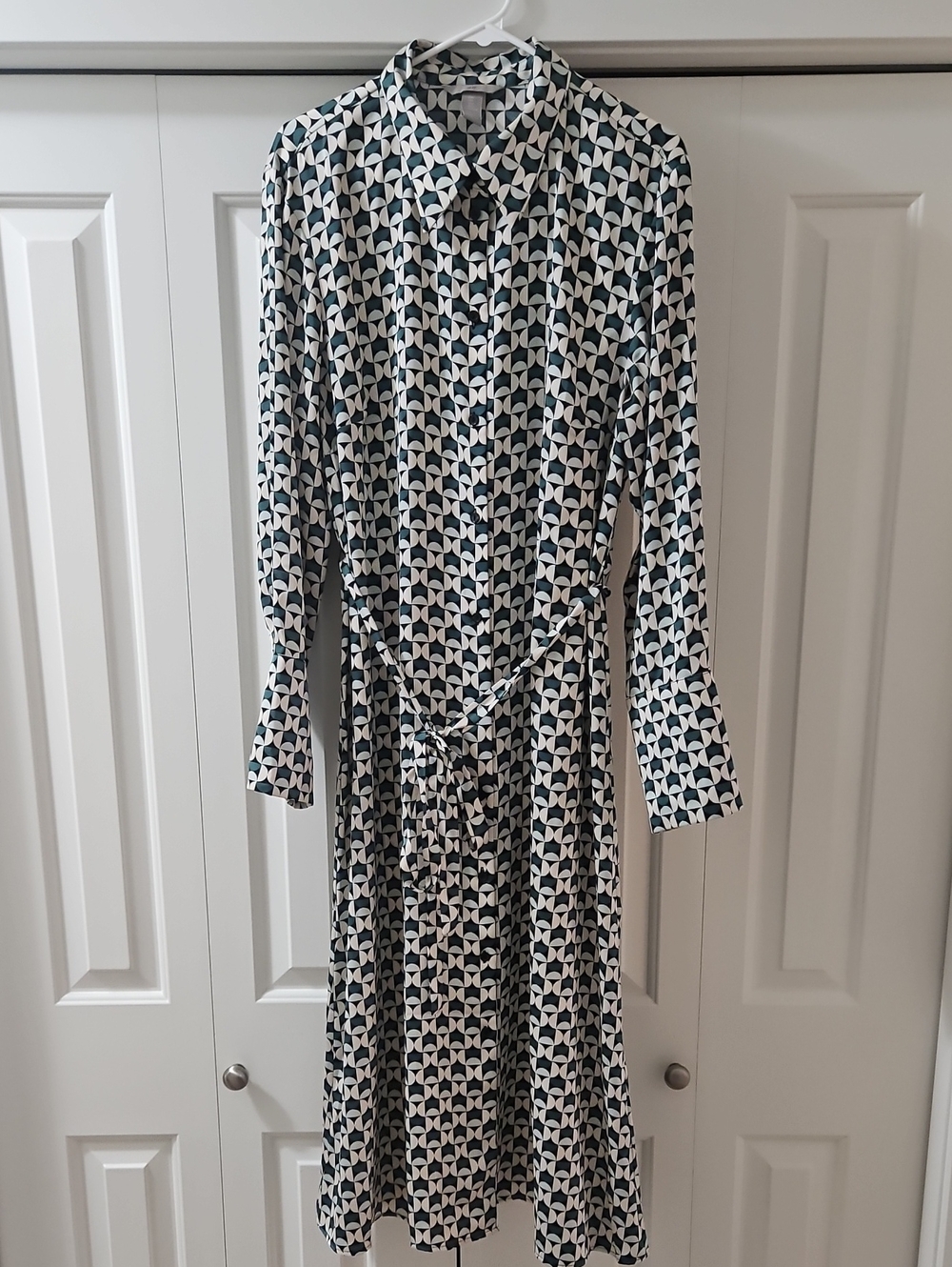 H&M Geometric Print Long Sleeve Shirt Dress